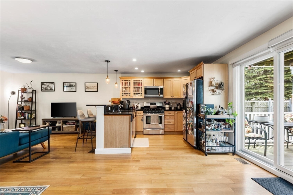 617-619 E. Second Street # 1
