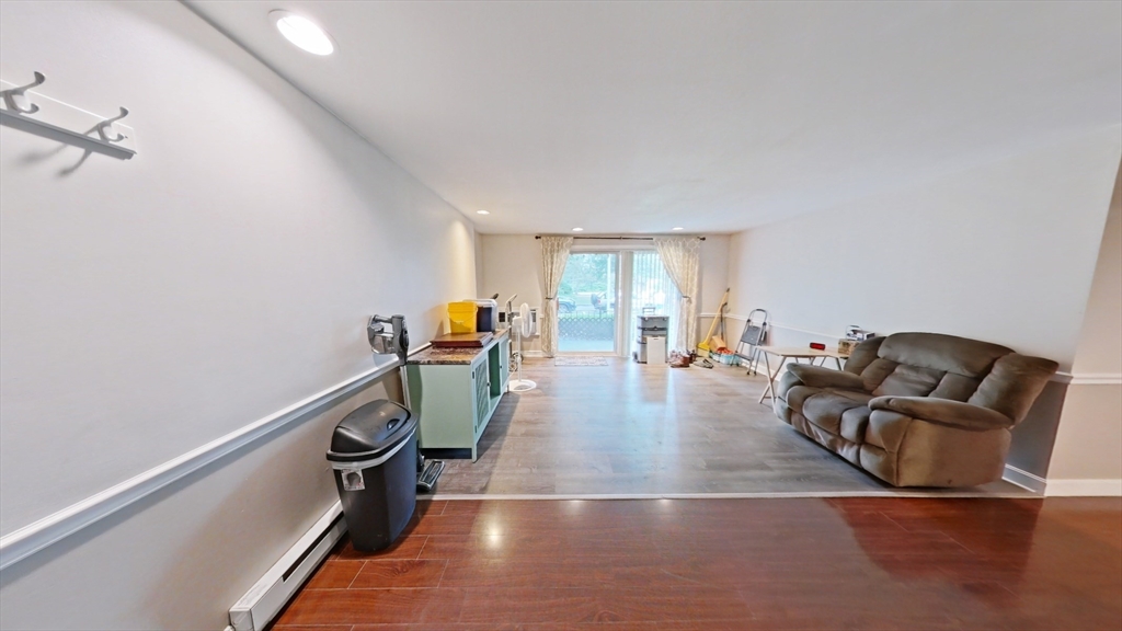 79 Fountain Ln # 1