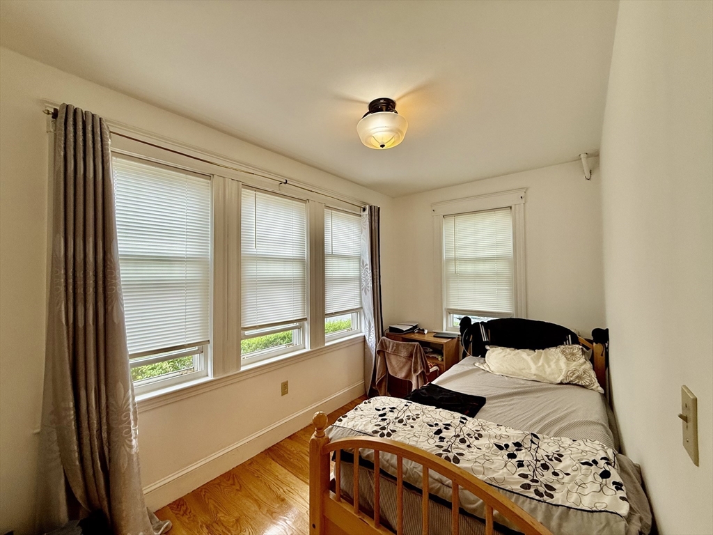 107 E Elm Ave # 1