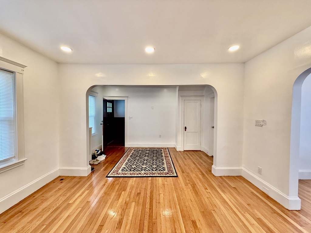 107 E Elm Ave # 1