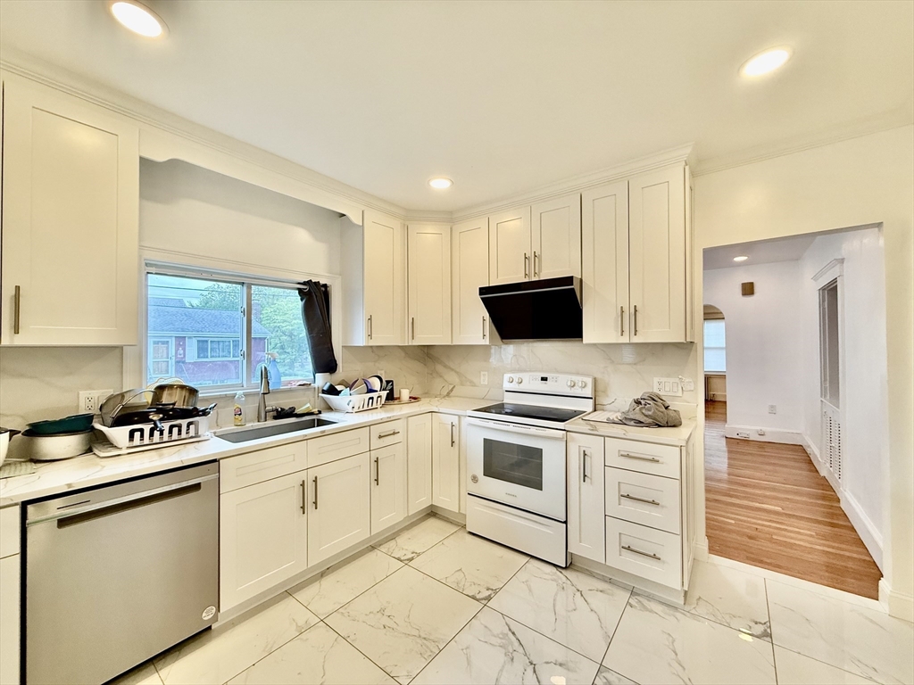107 E Elm Ave # 1