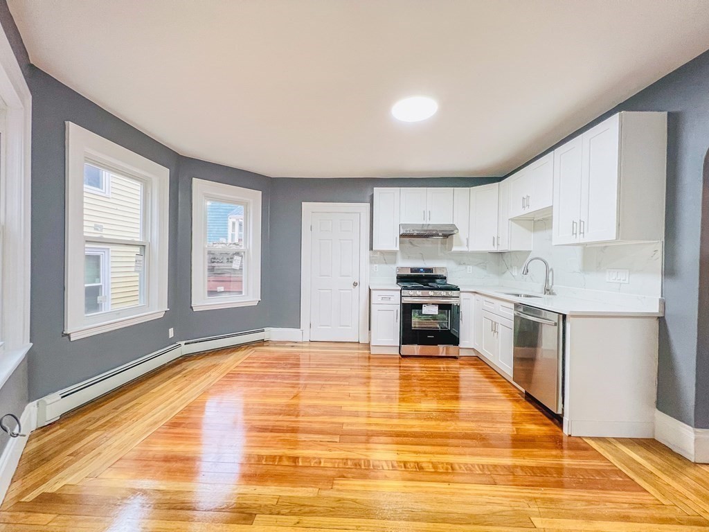 14 Watson St # 1