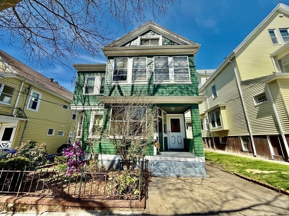 14 Watson St # 1