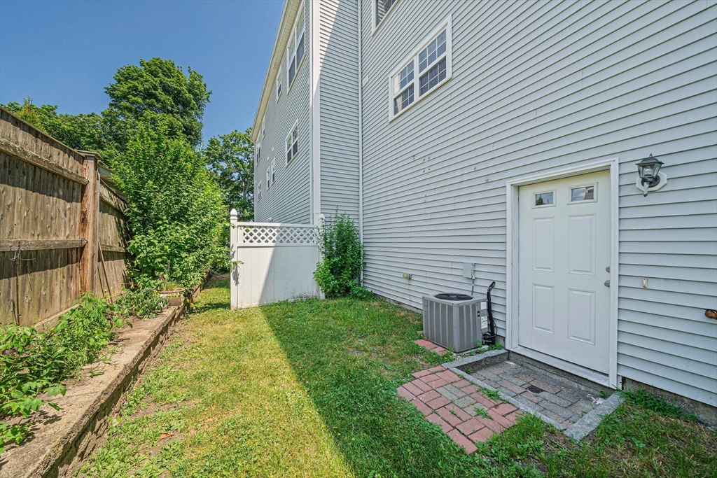 184 Washington St # 8