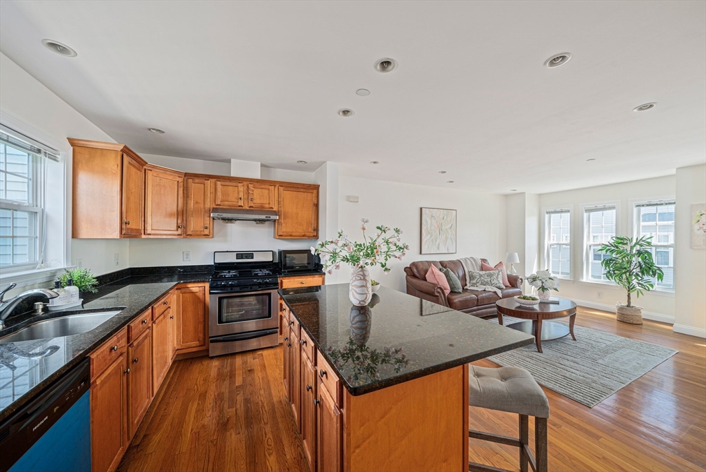 184 Washington St # 8