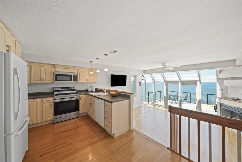 40 Oceanside Dr # 40