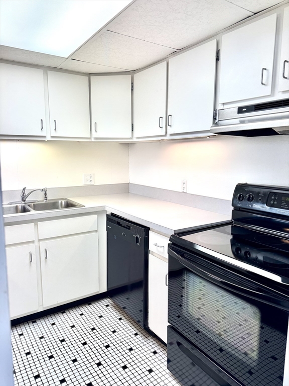 73 Broad Reach Unit: T102C