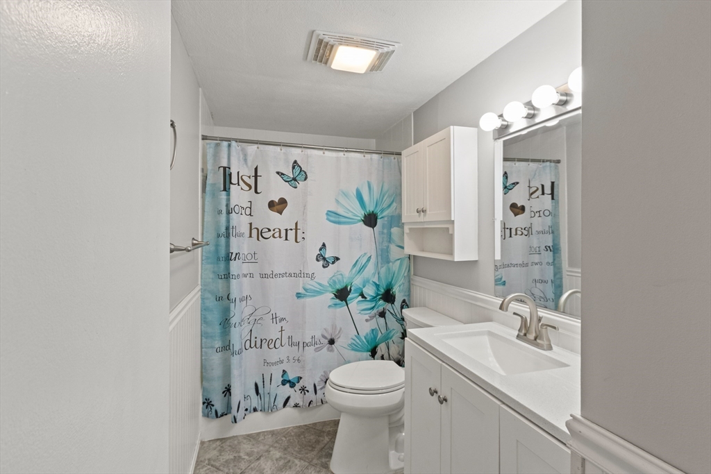 46 Greentree Ln # 16