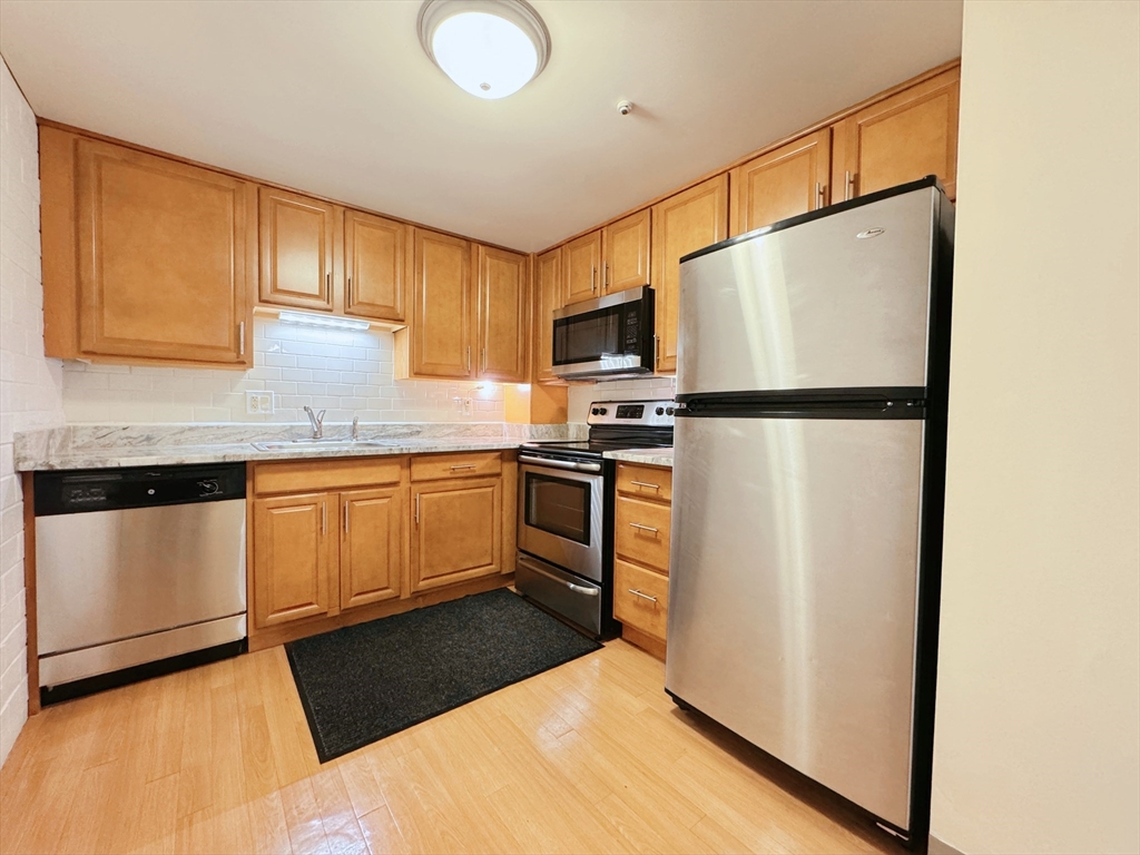 185 Quincy Shore Dr Unit: 75