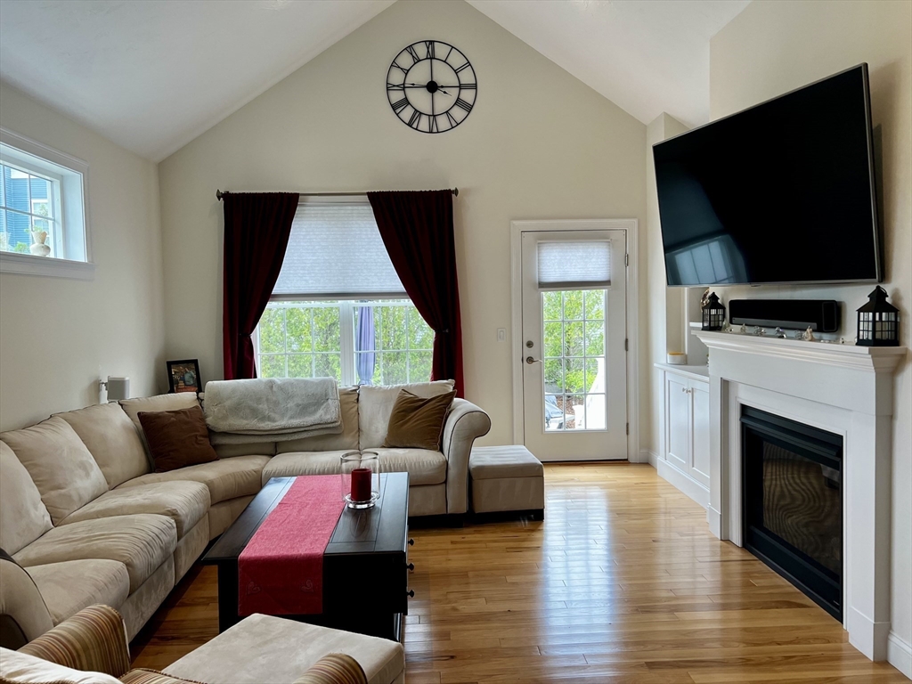8 Clipper Rd # 8
