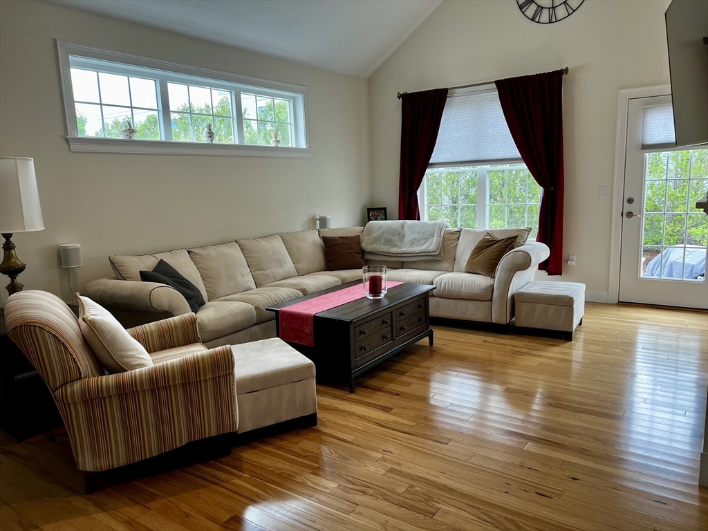 8 Clipper Rd # 8