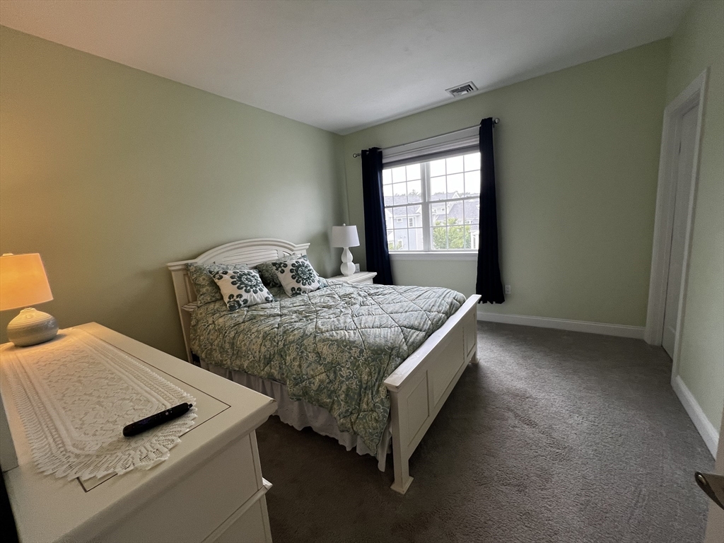 8 Clipper Rd # 8