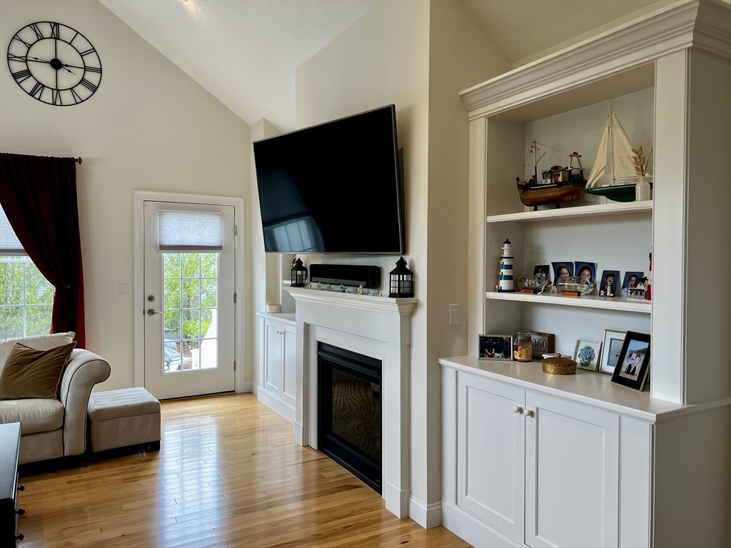 8 Clipper Rd # 8