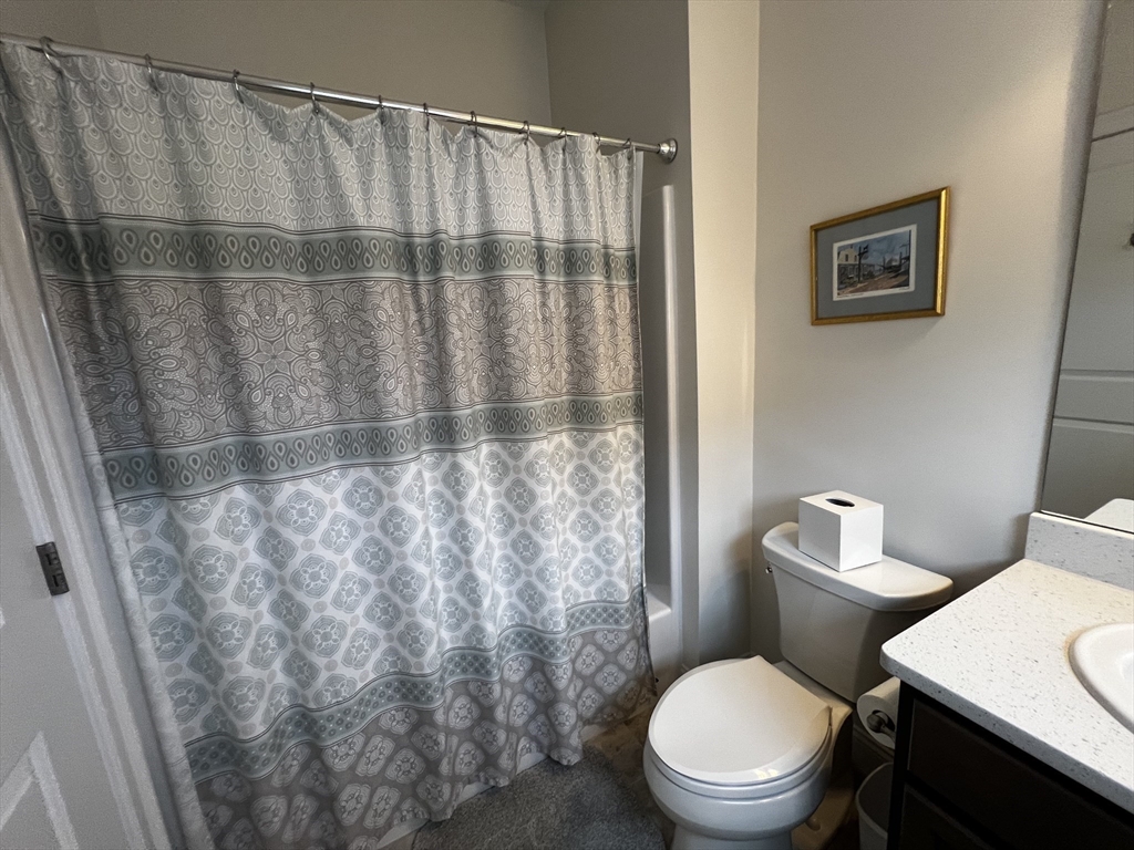 8 Clipper Rd # 8