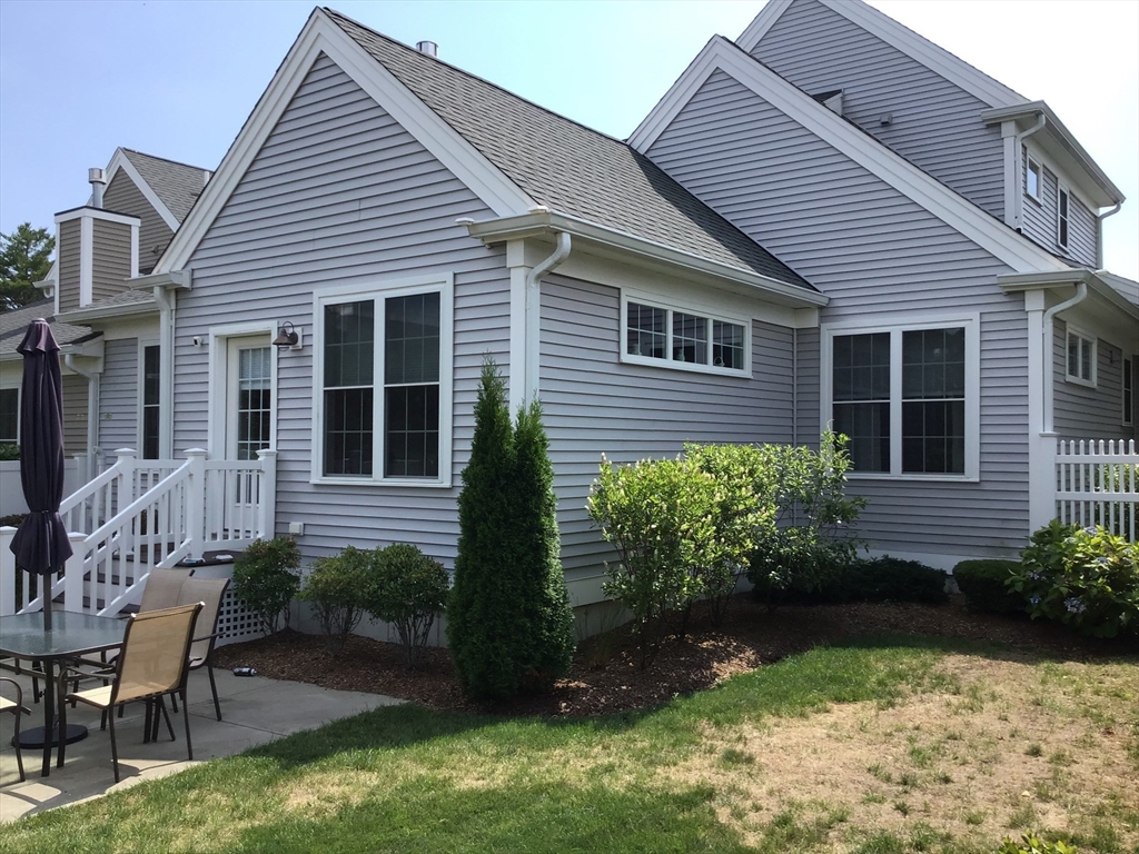 8 Clipper Rd # 8