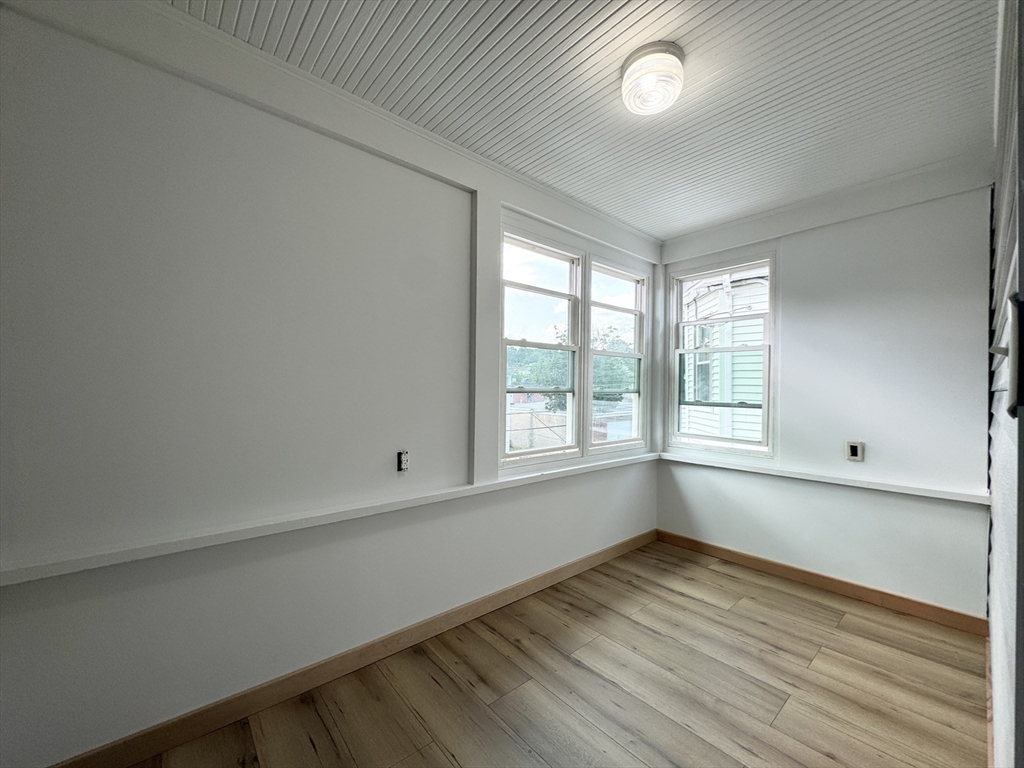 14 Grossman St # 14