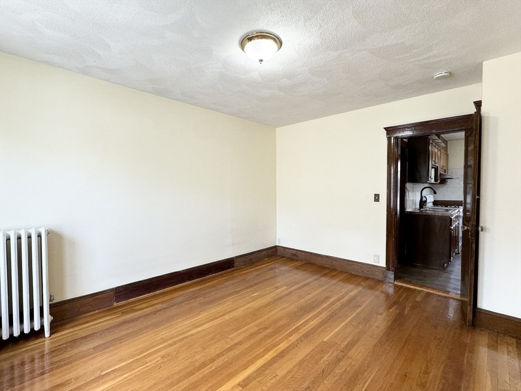 14 Grossman St # 14