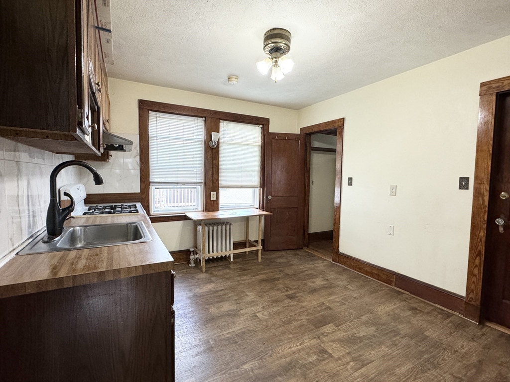 14 Grossman St # 14