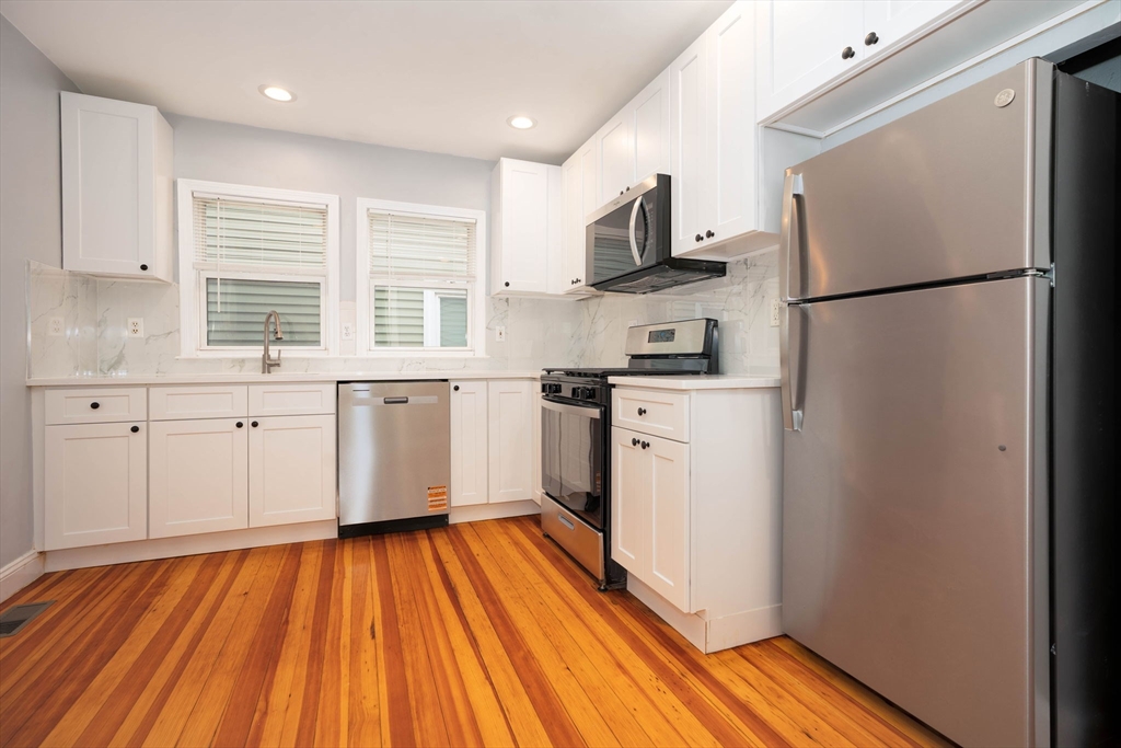 92 Old Colony Ave # 92