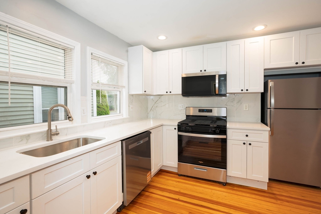 92 Old Colony Ave # 92