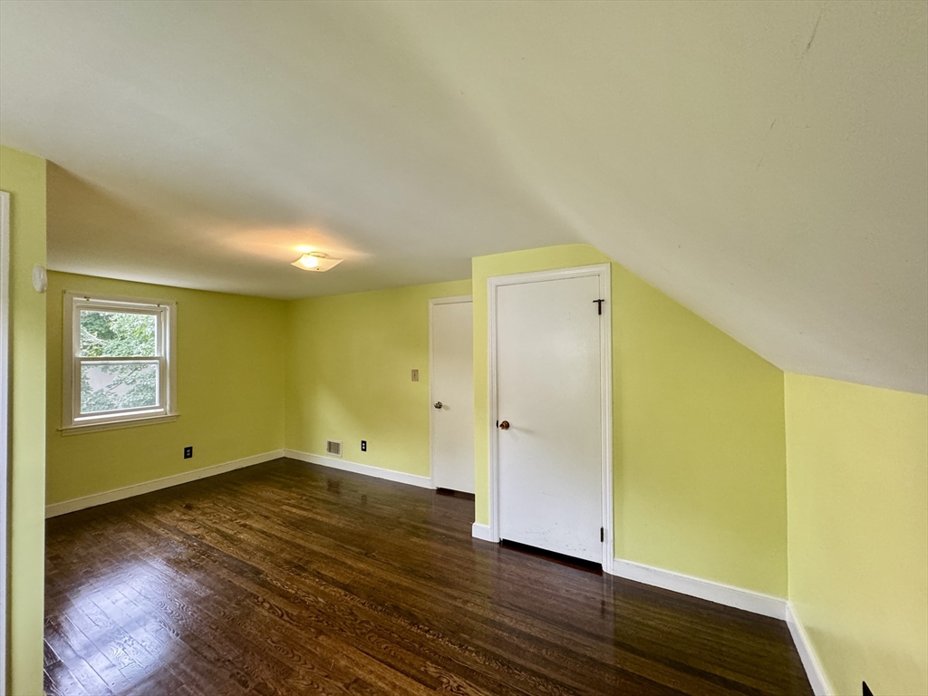 21 Richard St Unit: SF