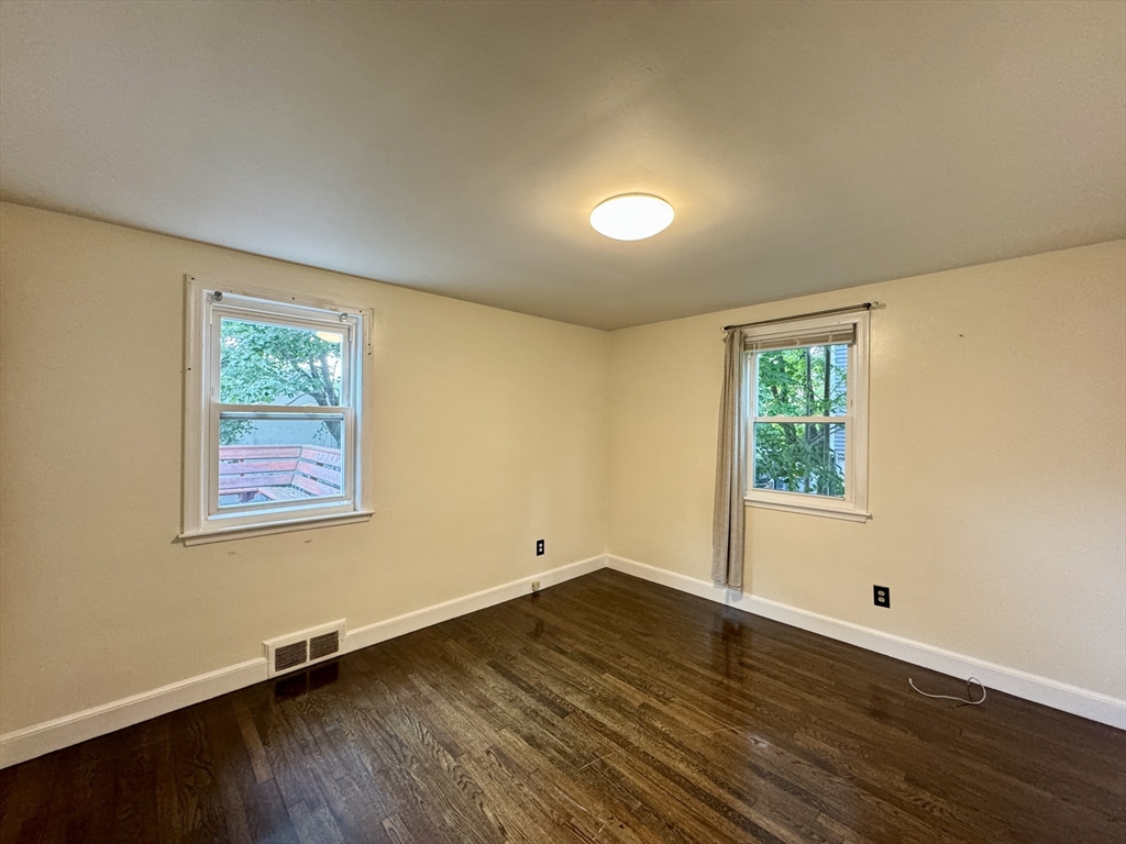 21 Richard St Unit: SF