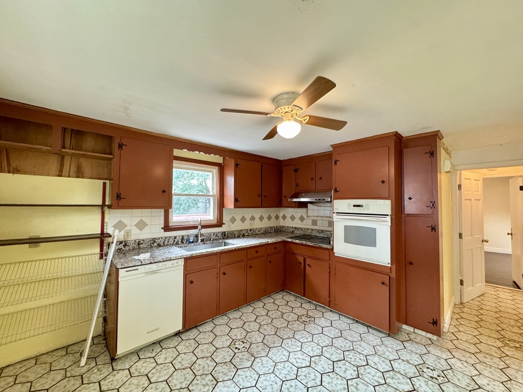 21 Richard St Unit: SF