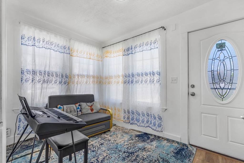 54 Phillips St