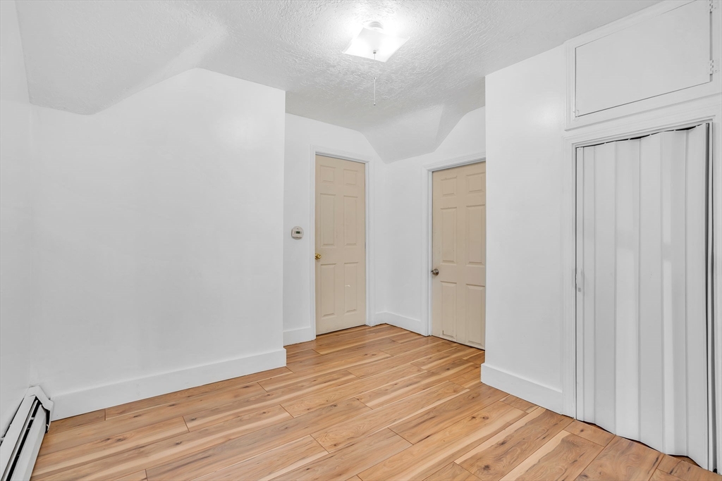 54 Phillips St