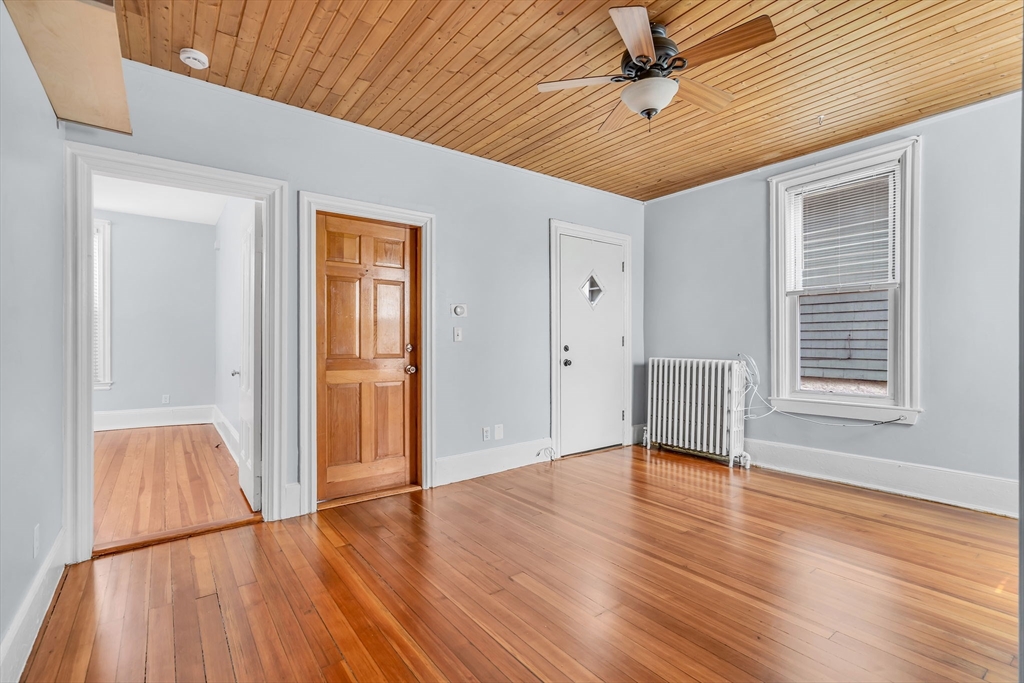 98 Baker St # 1