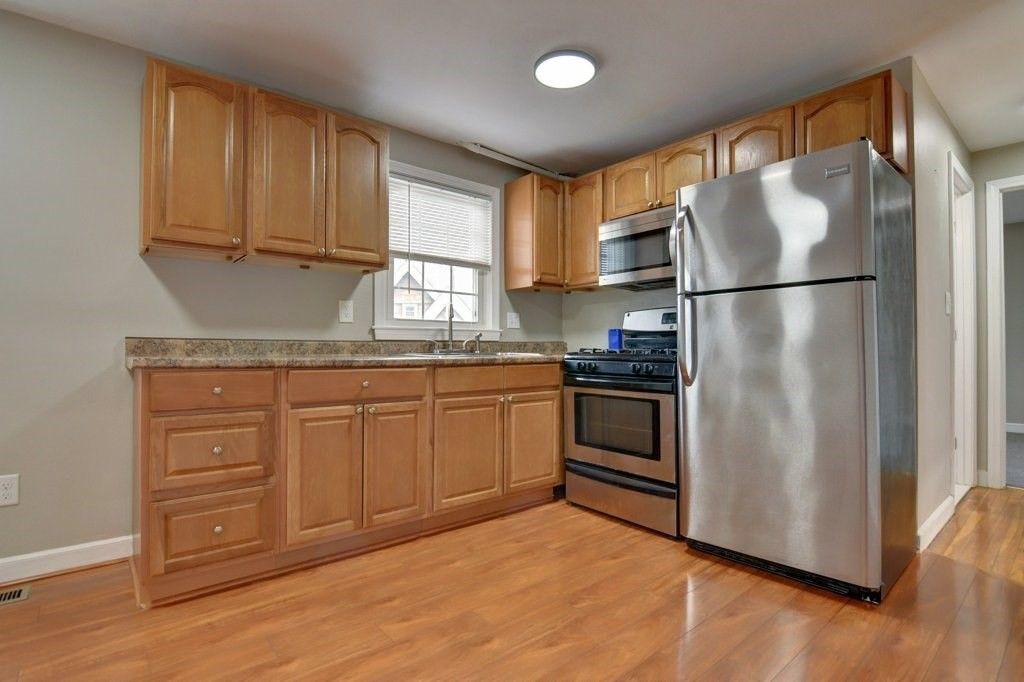 30 Trull St # 2
