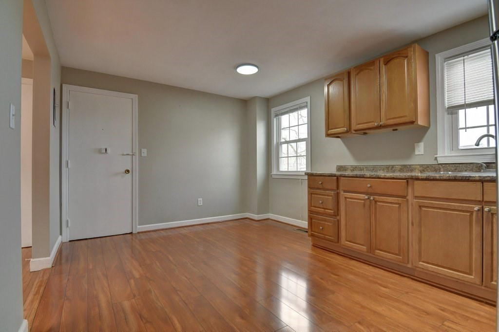 30 Trull St # 2