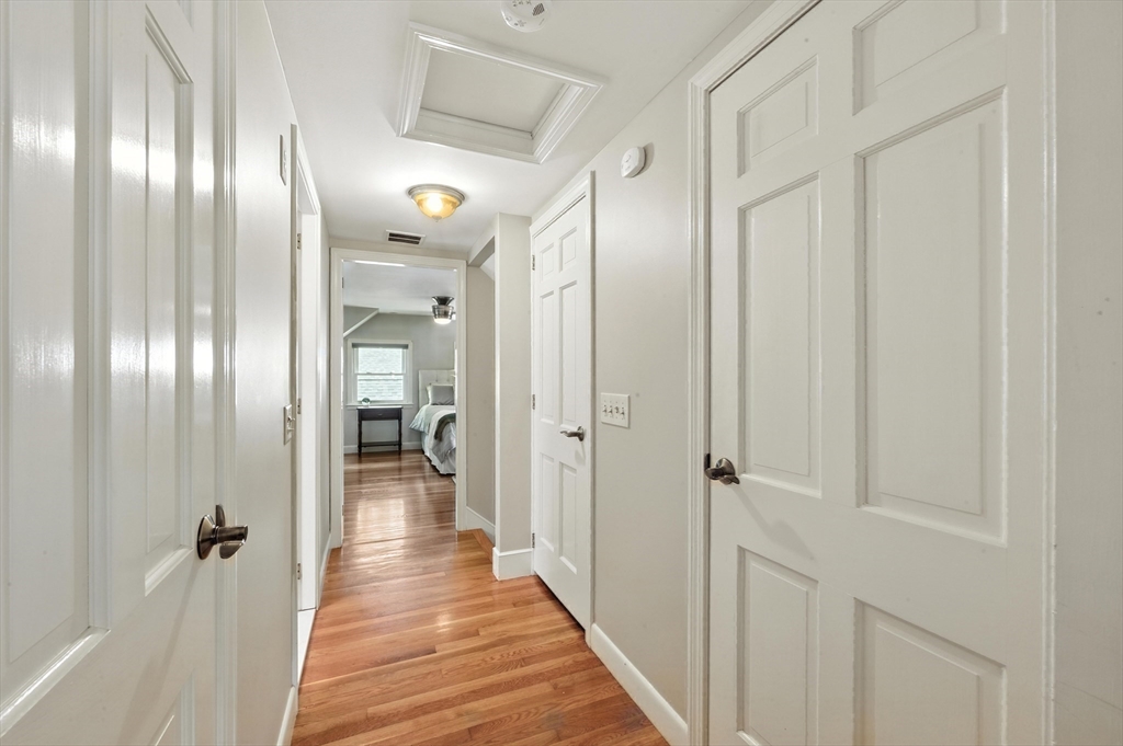 211 Circuit St