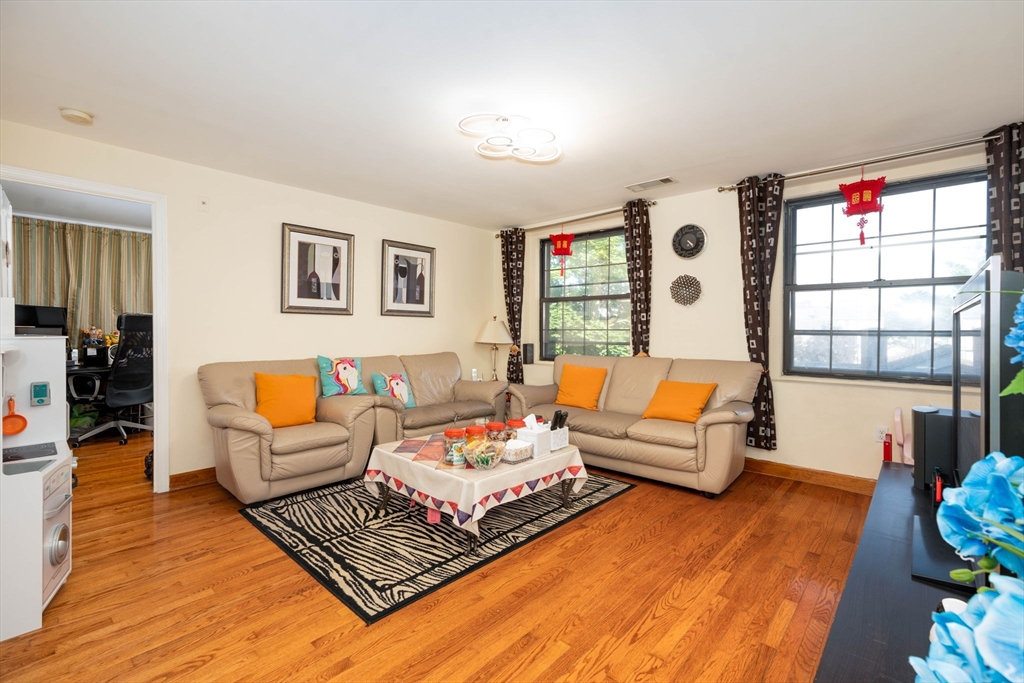 10 Weston Ave # 324