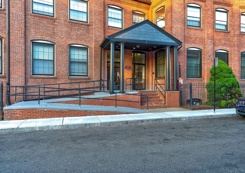10 Weston Ave # 324