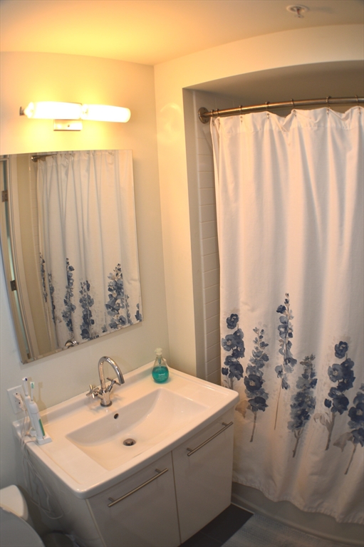 2 Earhart St # 514