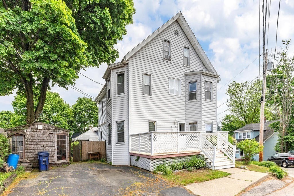 8-10 Vinton Ave