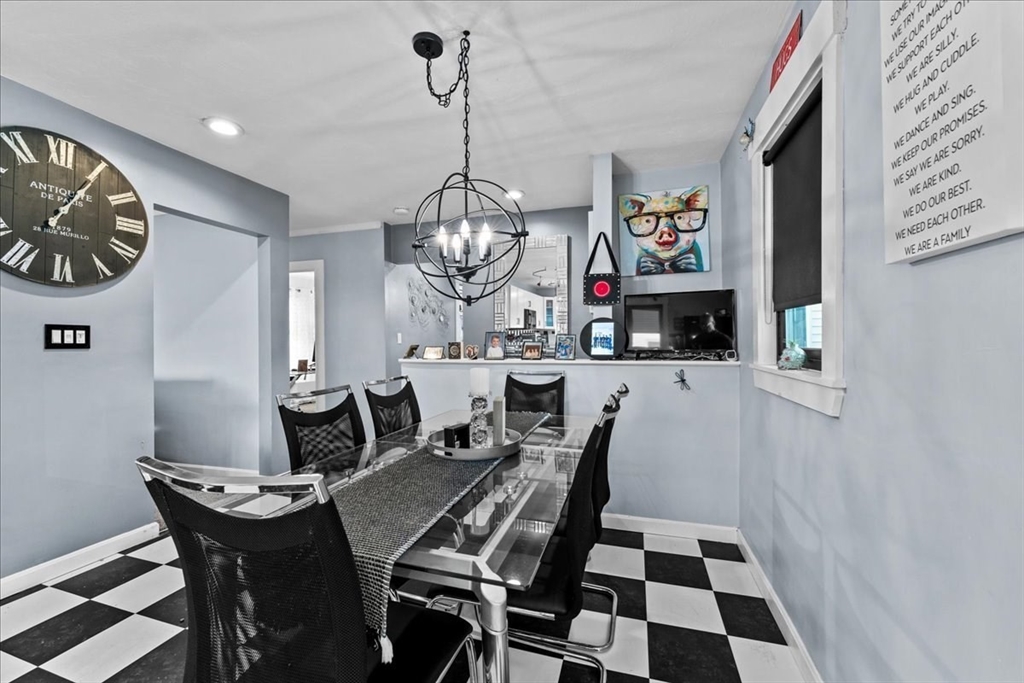 33 D St