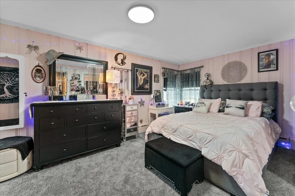 33 D St