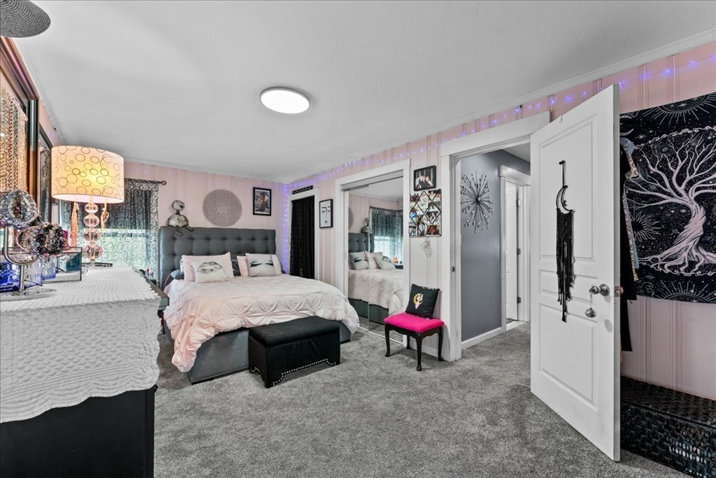33 D St