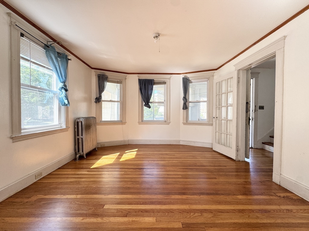 158 Harriet Ave