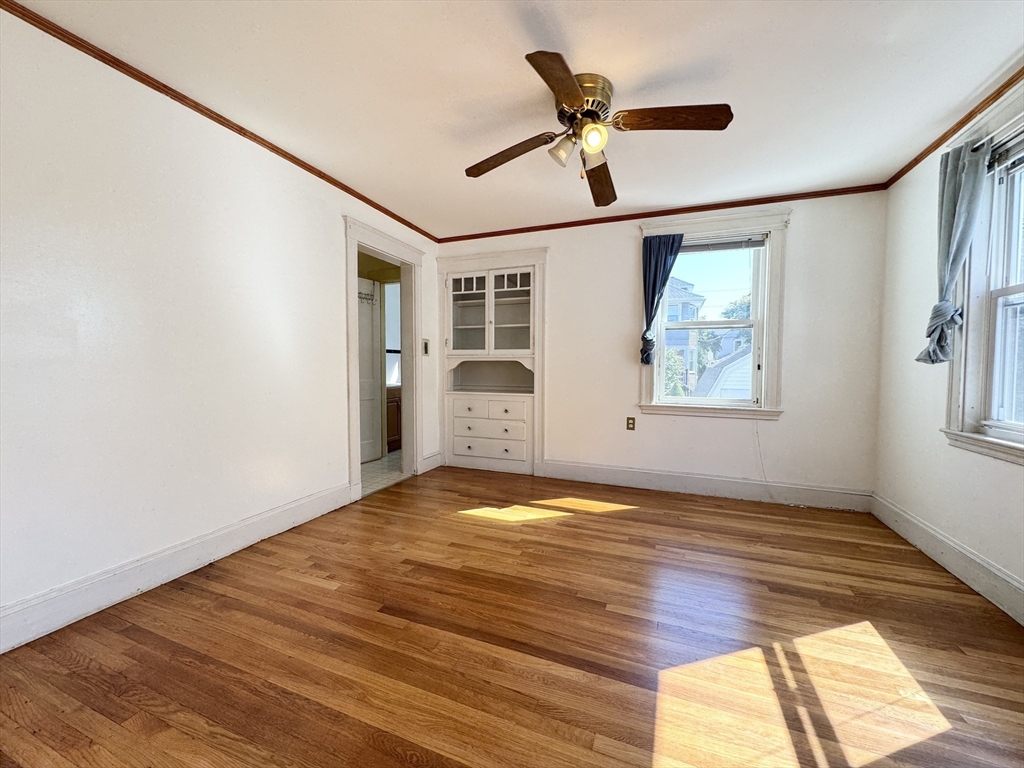 158 Harriet Ave