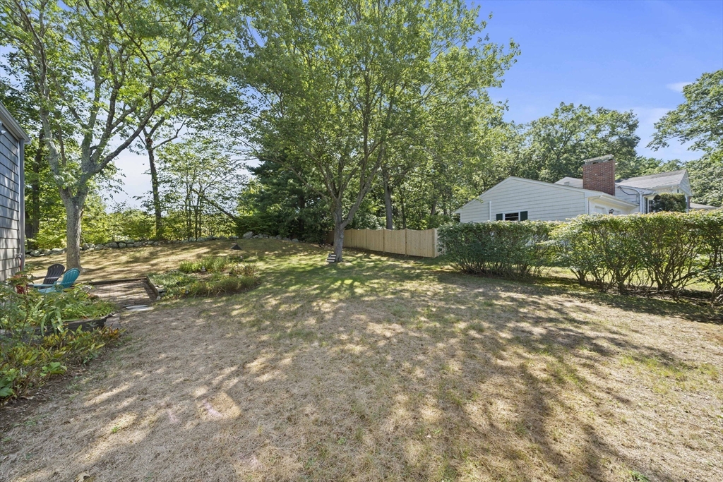 103 King Philip St