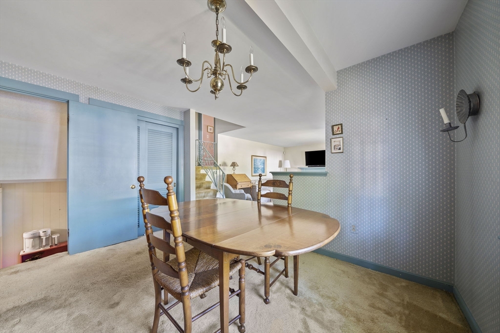 103 King Philip St