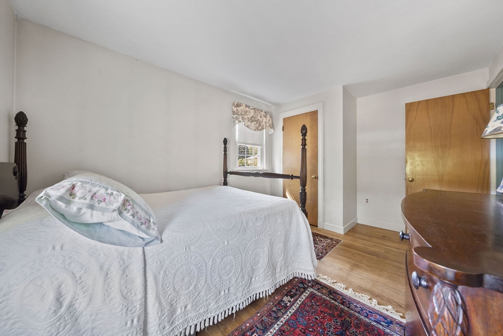103 King Philip St