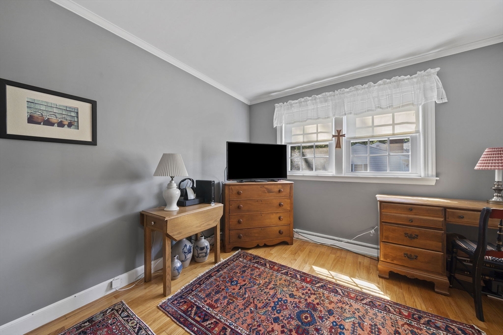 103 King Philip St