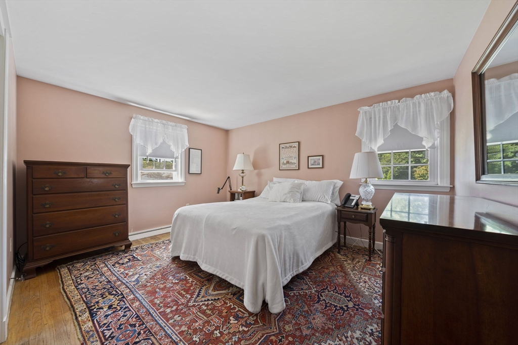 103 King Philip St