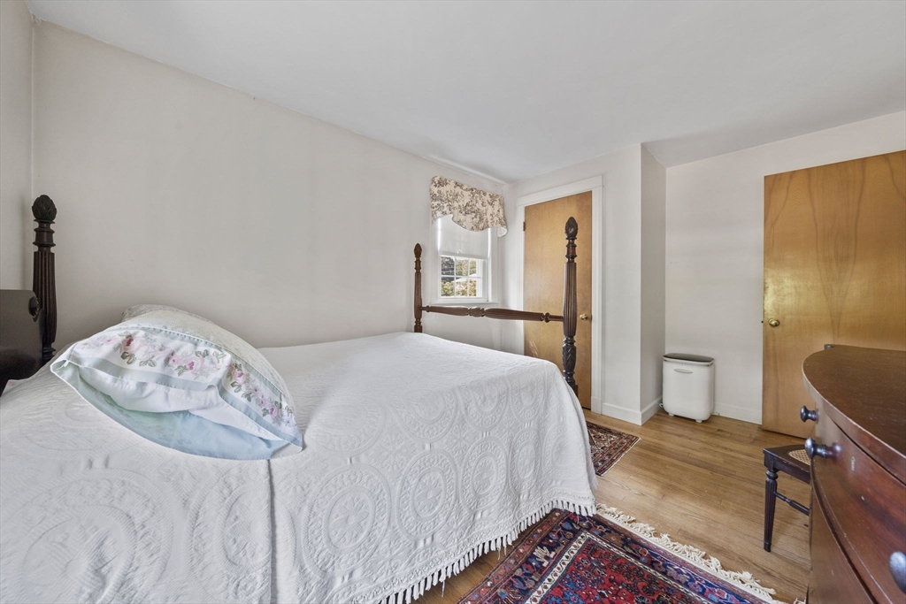 103 King Philip St