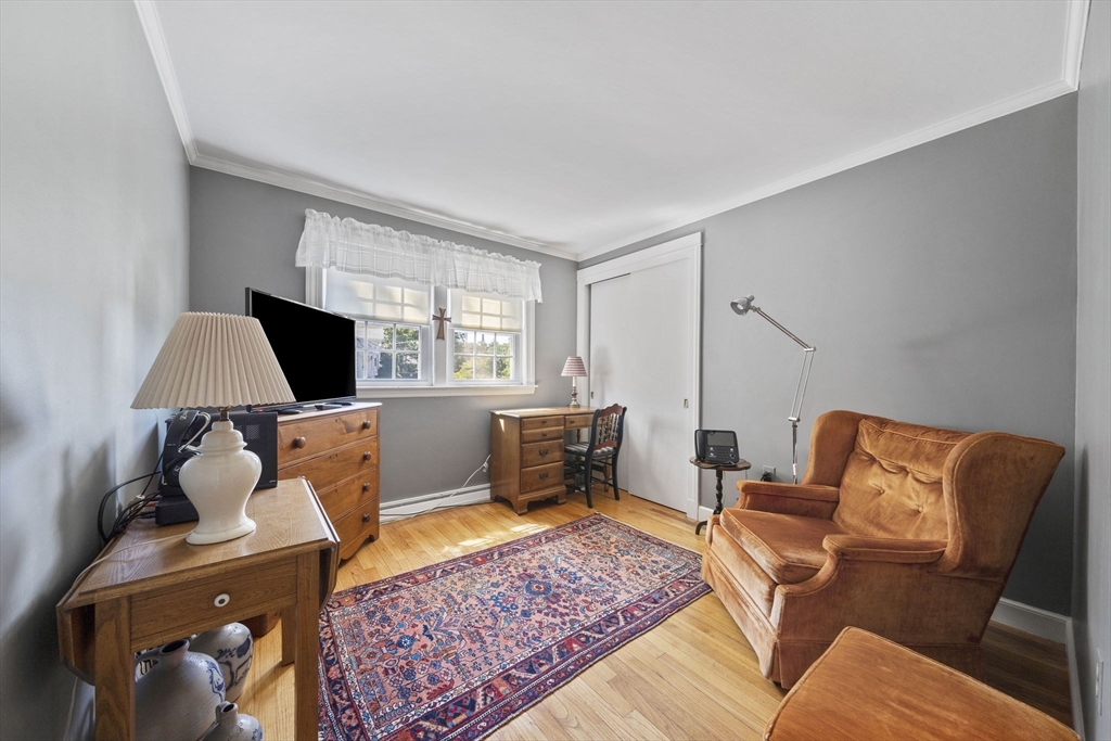 103 King Philip St