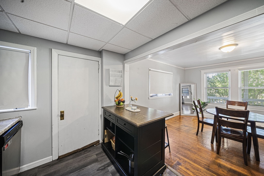 123 Waterston Ave